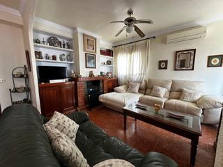 Casa aparellada a Barrios (Los). Vivenda en los barrios