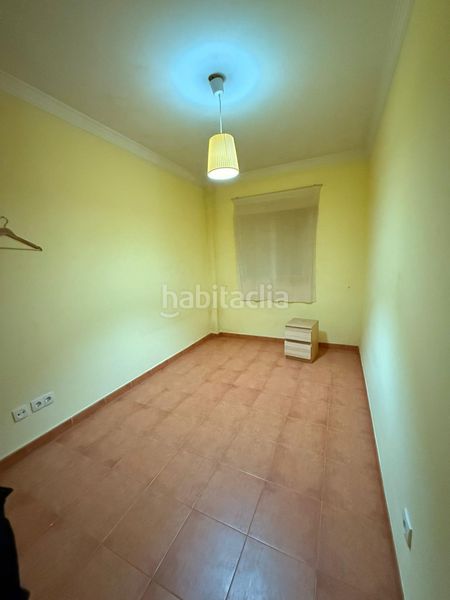 Foto 256e53f8-b37f-4729-b5c6-700b5d2f1501. Casa amb aparcament a Bajadilla - Fuente Nueva Algeciras
