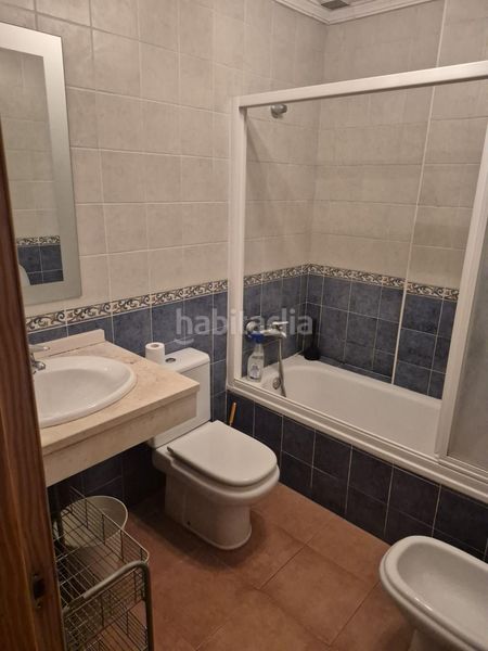 Foto 8a81fb4b-b07f-4381-a098-d6aeaa63f1a4. Casa amb aparcament a Bajadilla - Fuente Nueva Algeciras