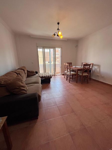 Foto 9d8f6820-a591-423a-8eac-682dd66e2088. Casa amb aparcament a Bajadilla - Fuente Nueva Algeciras