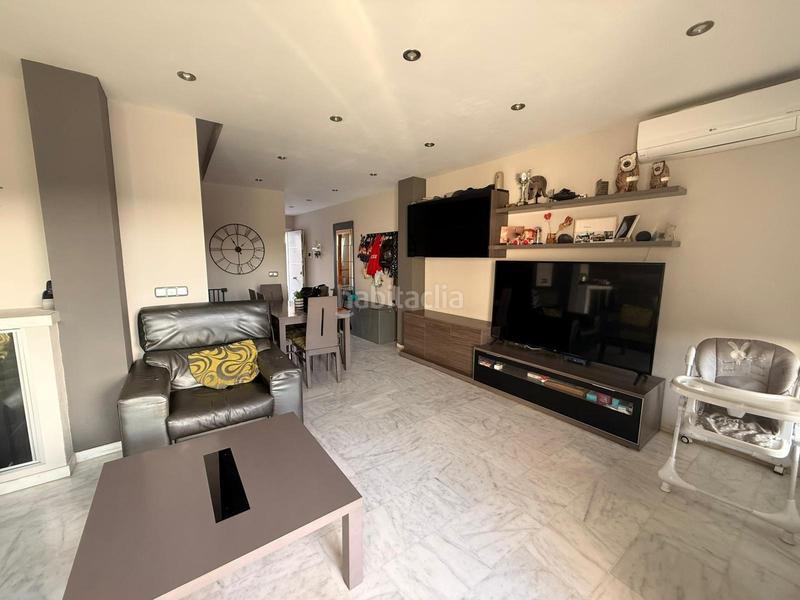 Foto 3fd8b2fb-333c-4bc4-89a7-1d4f19688446. Chalet avec parking dans Taraguilla-Estación San Roque