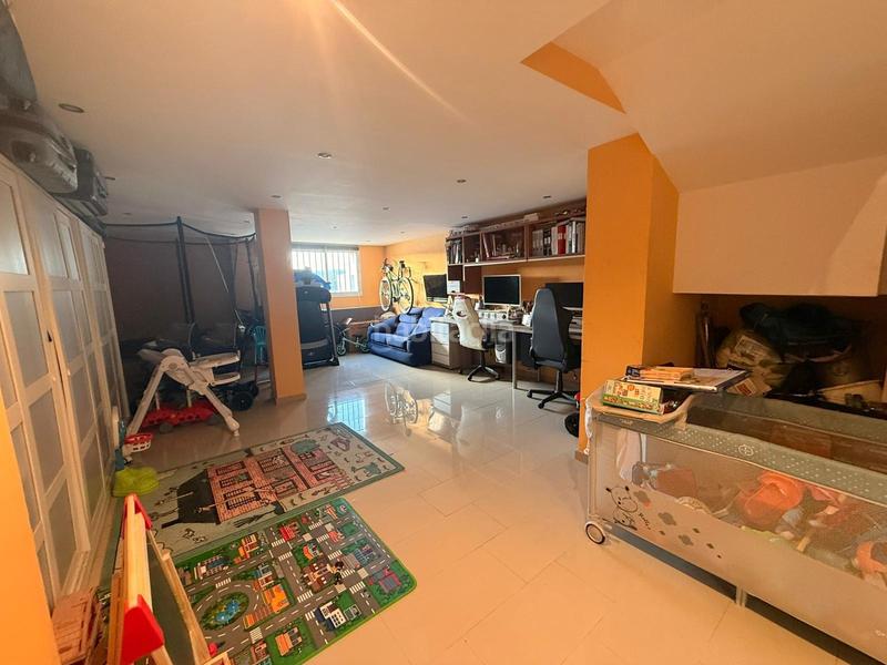 Foto af9520c5-3e73-4c2e-994a-4a65c519bdc2. Chalet avec parking dans Taraguilla-Estación San Roque