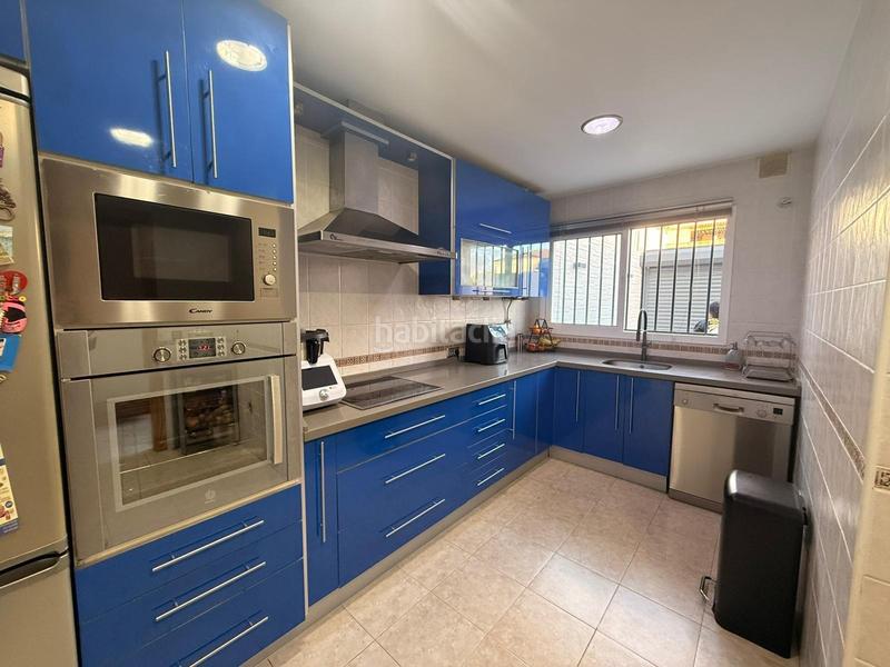 Foto b18e1e7e-3f47-4852-9c1a-72e6db3d63c3. Chalet avec parking dans Taraguilla-Estación San Roque