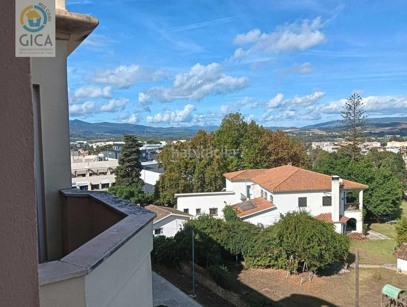 Foto 25342877-00c8-4359-945a-31b80a9aecbe. Pis amb aparcament piscina a La Reconquista - El Rosario Algeciras