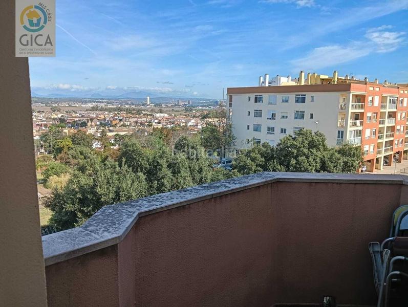 Foto 6588765a-ae3b-4ebf-8e29-176aea283b6d. Pis amb aparcament piscina a La Reconquista - El Rosario Algeciras