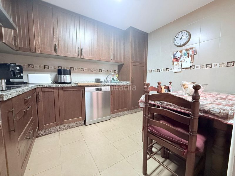 Foto 0ebac3af-2d8d-4fa1-ac3a-d62f125882fa. Casa adossada a San Bernabé Algeciras