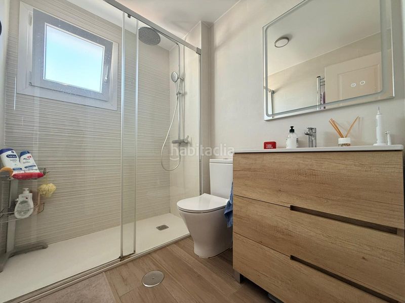 Foto 2ceaee7e-74c5-4596-a65e-44a2c93f27db. Casa adossada a San Bernabé Algeciras