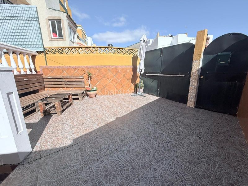 Foto 32b382d1-00d2-4022-add3-d194e77e9d3a. Casa adossada a San Bernabé Algeciras