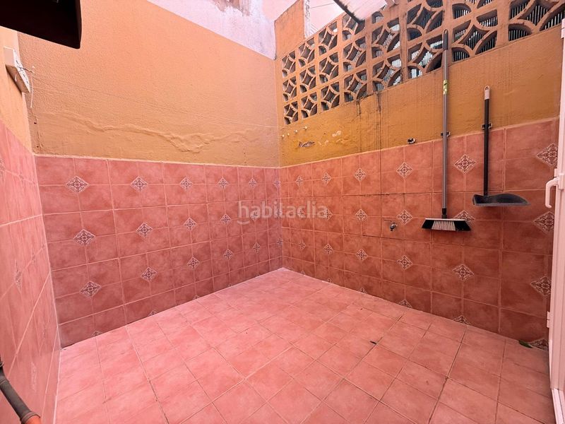 Foto 4d8deb3a-4a8e-44f9-b9a4-5918c891d755. Casa adossada a San Bernabé Algeciras