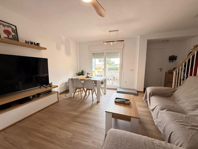 Foto fad1c1d6-35b9-4663-a224-14a619c4d528. Casa adossada a San Bernabé Algeciras