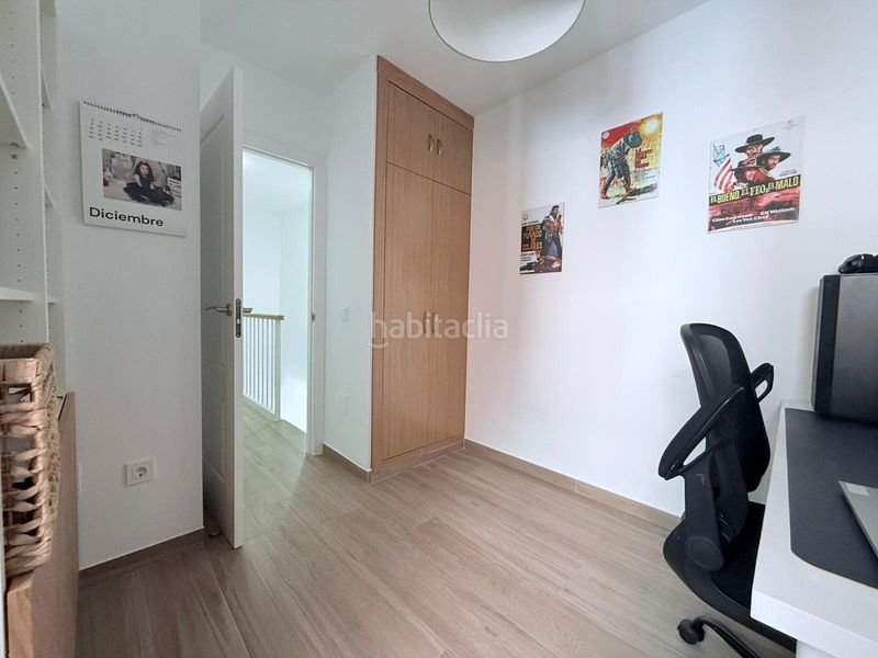 Foto fbe7ed60-4043-4aaa-954f-f0eed61793b3. Casa adossada a San Bernabé Algeciras