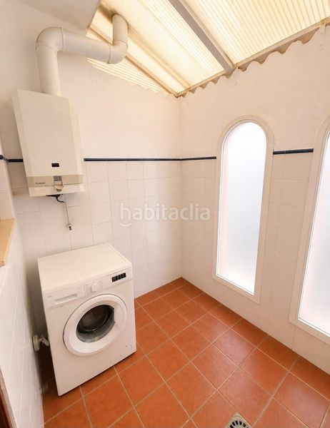 Foto 5f382baa-972f-4b4b-be83-6323378f165f. Casa amb piscina a El Rinconcillo Algeciras