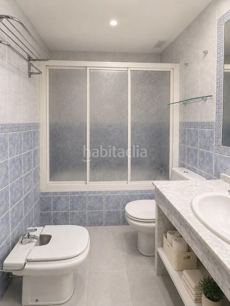 Foto 6ca3cf22-d962-46b1-b8e7-88bd654cc1cd. Casa amb piscina a El Rinconcillo Algeciras