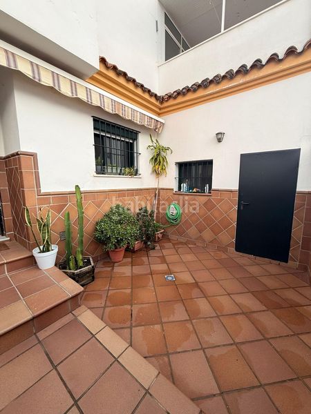Foto 909d0c14-d0c7-4bf5-ab25-4a0aa2b2eb07. Casa adossada amb aparcament piscina a La Granja - La Colina - Los Pastores Algeciras