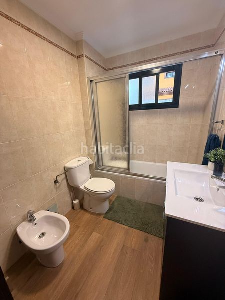 Foto e5cb550a-f371-4645-8cdb-45aa95778ec1. Casa adossada amb aparcament piscina a La Granja - La Colina - Los Pastores Algeciras