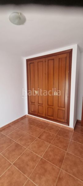 Foto 0a8a7994-1c78-40c7-bd81-3510f6aa59ff. Casa adossada amb piscina a San Bernabé Algeciras