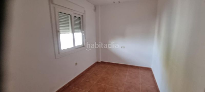 Foto 81eb3e8f-b9eb-47f1-b886-5a8bc5a6f784. Casa adossada amb piscina a San Bernabé Algeciras