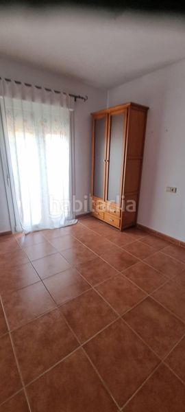 Foto a03c41fc-44f5-4e1b-93b0-670936a682ca. Casa adossada amb piscina a San Bernabé Algeciras