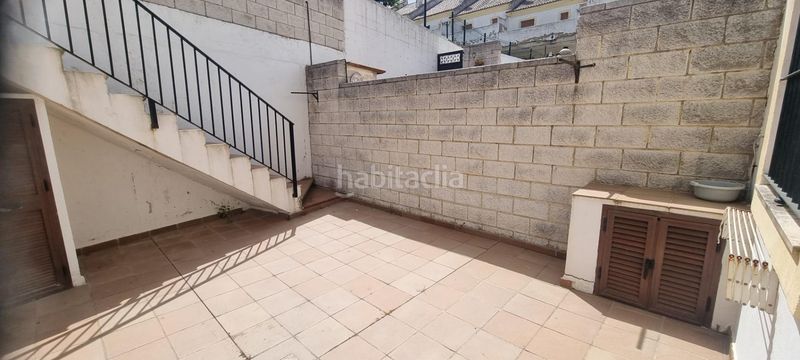 Foto a1d4fdbe-51e9-40c4-9b97-f1e92041176d. Casa adossada amb piscina a San Bernabé Algeciras