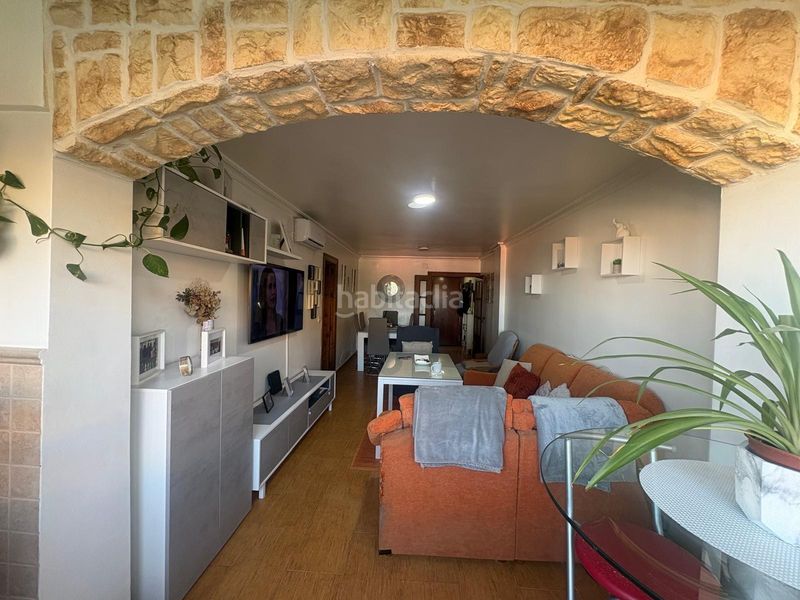 Foto c15abe07-79bc-4ad6-886d-ddec84d95d48. Pis a San Bernabé Algeciras