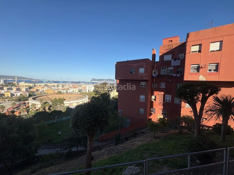 Foto d38a7ab8-ee4e-4cfb-a44a-3477b06244ec. Pis a San Bernabé Algeciras