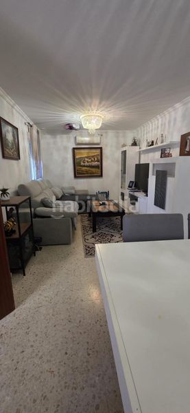 Foto e6507cea-b87d-4830-bb88-e069f031c51d. Casa adossada amb aparcament a El Rinconcillo Algeciras