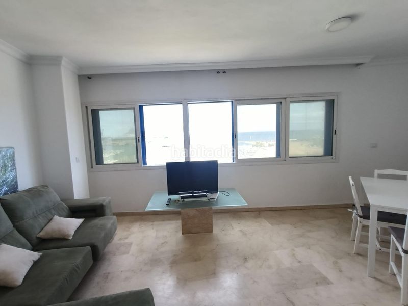 Foto 34fd73cd-3312-4234-8f6c-143d7bdaa4c4. Piso  2 dormitorios edificio mayola en San García Algeciras