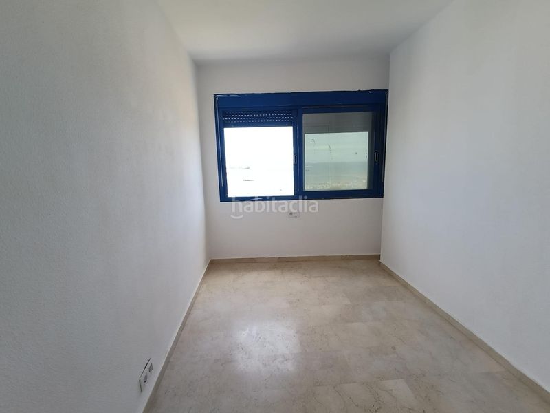 Foto 5b6487de-1475-4cad-a919-6b6ee881539e. Piso  2 dormitorios edificio mayola en San García Algeciras
