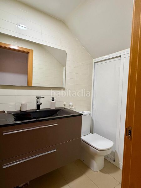 Foto 36c45400-11b0-4645-8546-784090256b13. Casa adossada amb calefacció aparcament piscina a Algeciras