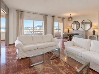 Flat in Casco Antiguo