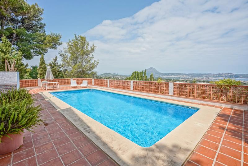Foto ac4f2140-6b5c-4f29-abab-83b96f2f1059. Casale con riscaldamento piscina in Portichol-Balcón al Mar Xàbia
