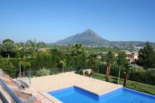 Country house in Partida Comunes-Adsubia