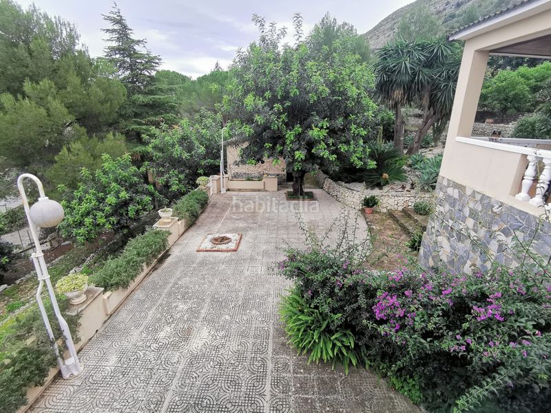 Foto 7fa34f59-aa3a-4098-a292-622789f9bfe8. Chalet en Centro Pedreguer