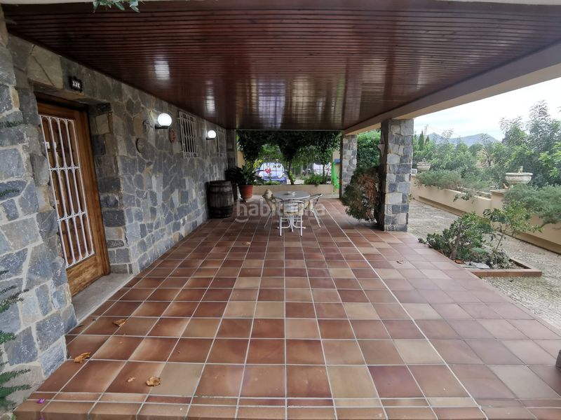 Foto 8800cccd-ad89-403f-9f6e-70ae0434d2f5. Chalet en Centro Pedreguer