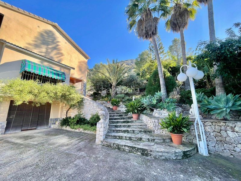 Foto 8b5d3ae3-9789-48a4-9ccf-5ae288c2bd70. Chalet en Centro Pedreguer