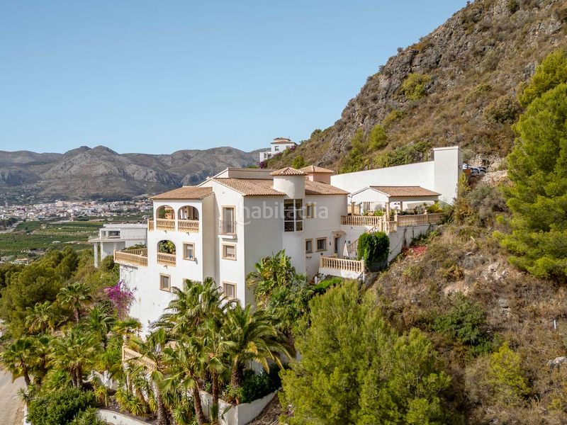 Foto b5037bc6-56f4-4cb4-9958-754643511f0a. Chalet mit heizung parking pool in Pego