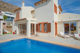 Country house in Golf Bahía