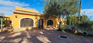 Country house in Montañar-El Arenal