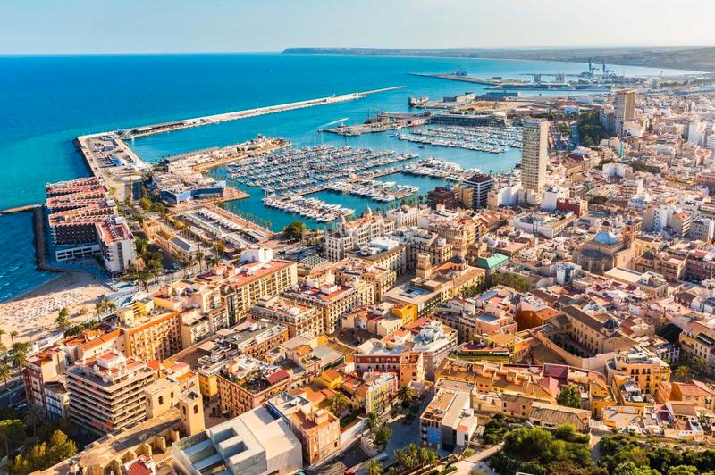 Foto 02958917-0f27-409b-847b-c3d499cee73c. Piso en Campello Pueblo Campello (el)