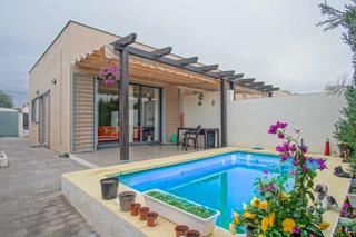 Casa adossada a Oliva Nova