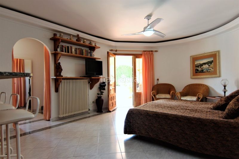 Foto c9c17409-2e89-45c8-ac2e-e1a36fd8068a. Chalet en Cala Advocat-Baladrar Benissa