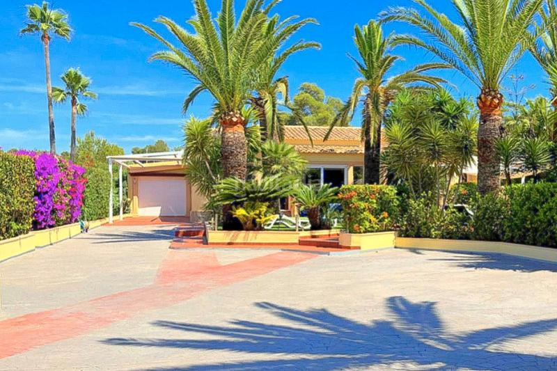 Foto d5417119-1490-40e1-839b-a7a1e999e73e. Bauernhof mit heizung parking pool in La Granadella - Costa Nova Xàbia