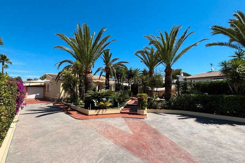 Foto f142bf1c-5596-49b1-a798-c05da53de413. Casale con riscaldamento parcheggio piscina in La Granadella - Costa Nova Xàbia