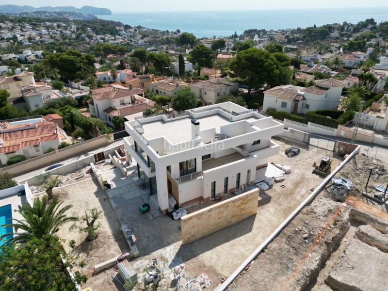 Foto 2a779a11-ac5d-47cc-b17b-03d126d6481c. Chalet en La Fustera Benissa