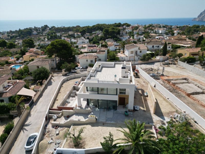 Foto 0d9052ea-a0ed-4076-b595-a4ede38b4317. Xalet amb aparcament piscina a La Fustera Benissa