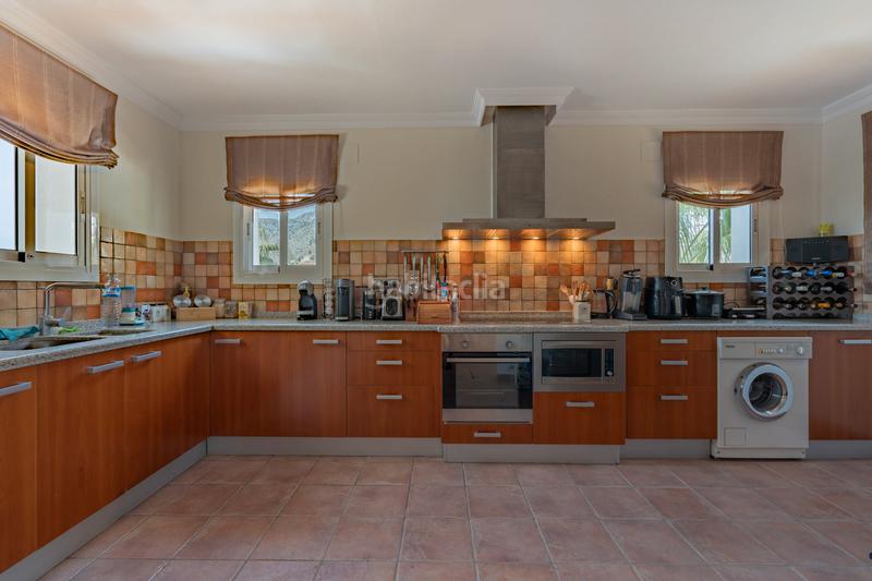 Foto 94c8b554-b558-4d1c-a41b-a14dedf526a7. Masia amb piscina a Altea la vella Altea