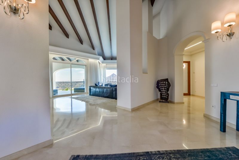 Foto a6ce03be-18da-4c57-b8be-0c14b220d521. Xalet amb calefacció aparcament piscina a Altea ciudad Altea