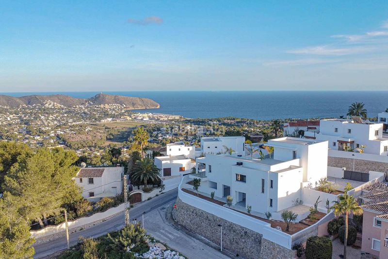 Foto f5f915ed-4b51-4f4a-8a14-77b6f6b7a062. Xalet amb calefacció aparcament piscina a Casco Urbano Moraira