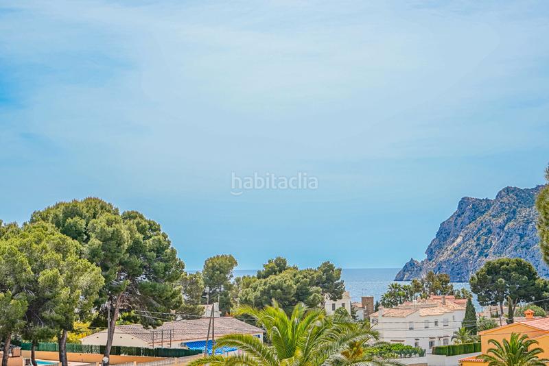 Foto b8e21924-e80d-41b9-898a-a07407b4e021. Edificio en Pueblo Calp