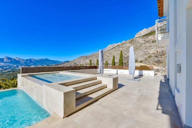 Foto 67732910-cc9c-44ac-998a-01d49b0a155b. Casale con piscina in Altea hills Altea